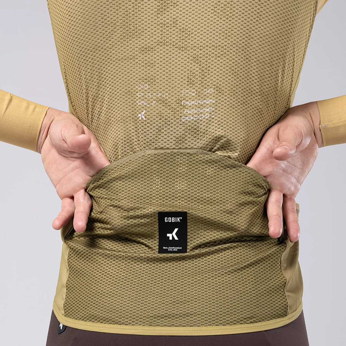 Chaleco Gobik Plus 2.0 Keemun - Beige