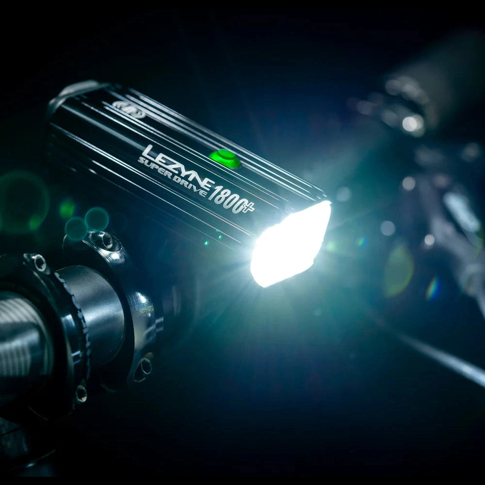 Luce Anteriore Lezyne Super drive 1800+ Smart - Nero - G