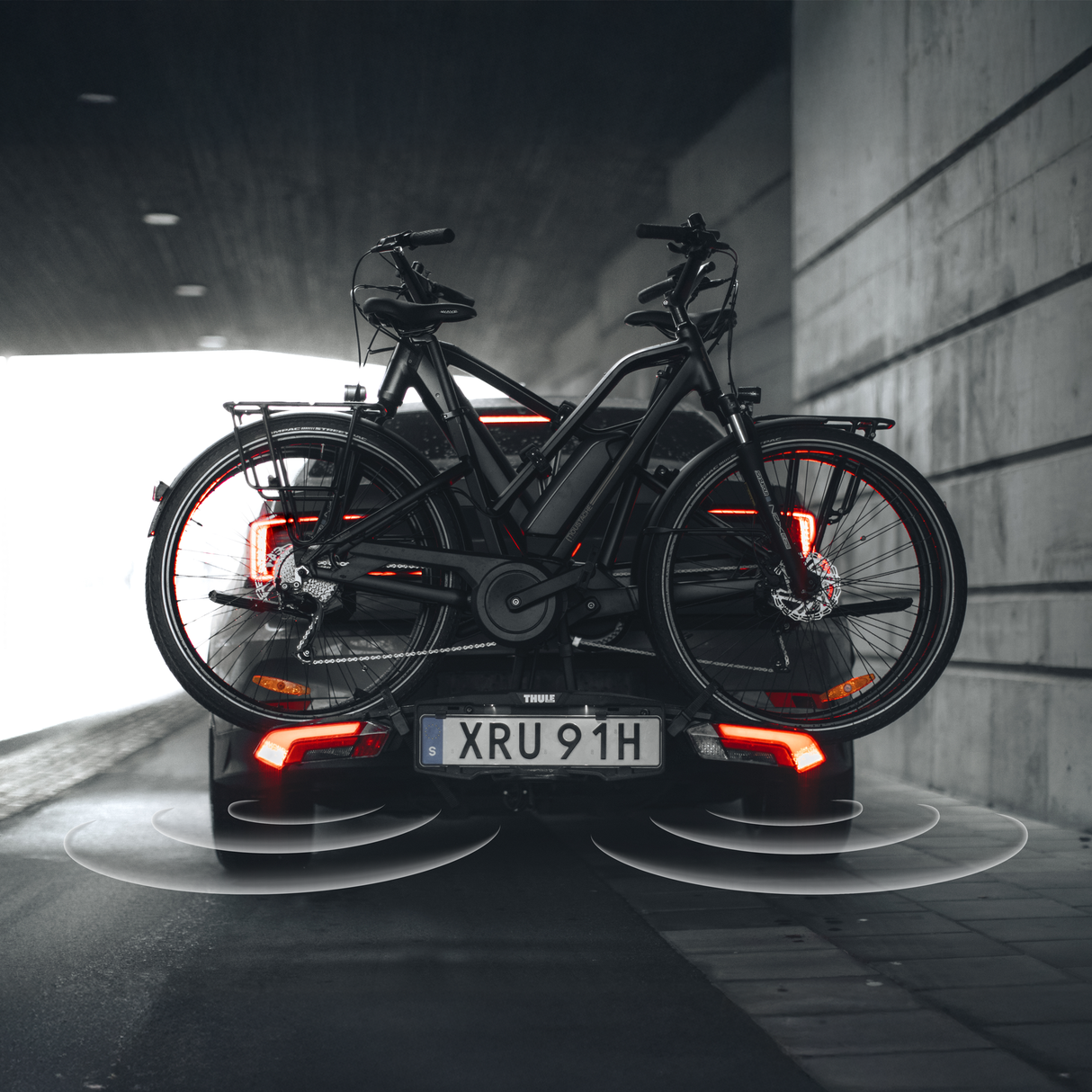 Fahrradträger für die Montage an der Anhängerkupplung Thule Epos ParkSecure 69cm - Schwarz Thule