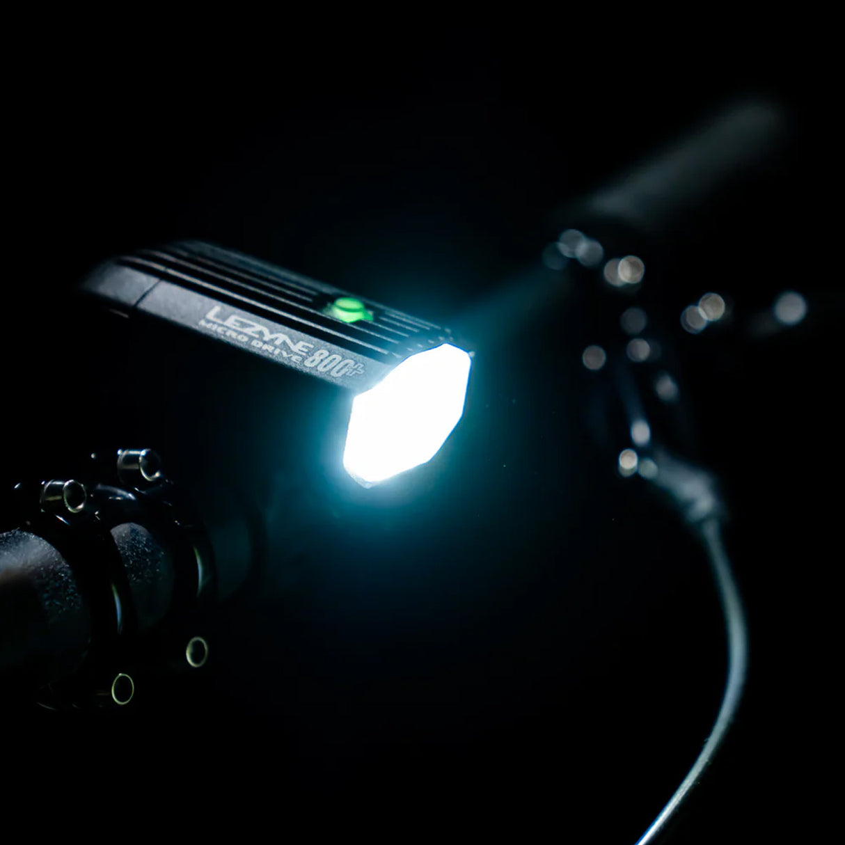 Luce Anteriore Lezyne MICRO DRIVE 800+ - Nero - P