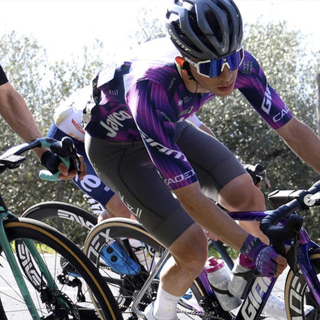 Scopri su All4cycling Soudal Quick-Step, Bora Hansgrohe e UAE Team Emirates 2024