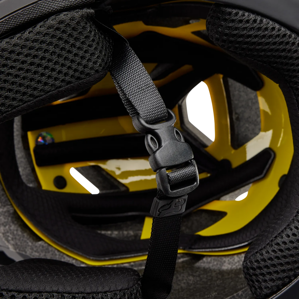 Casco Fox Proframe - Matte black