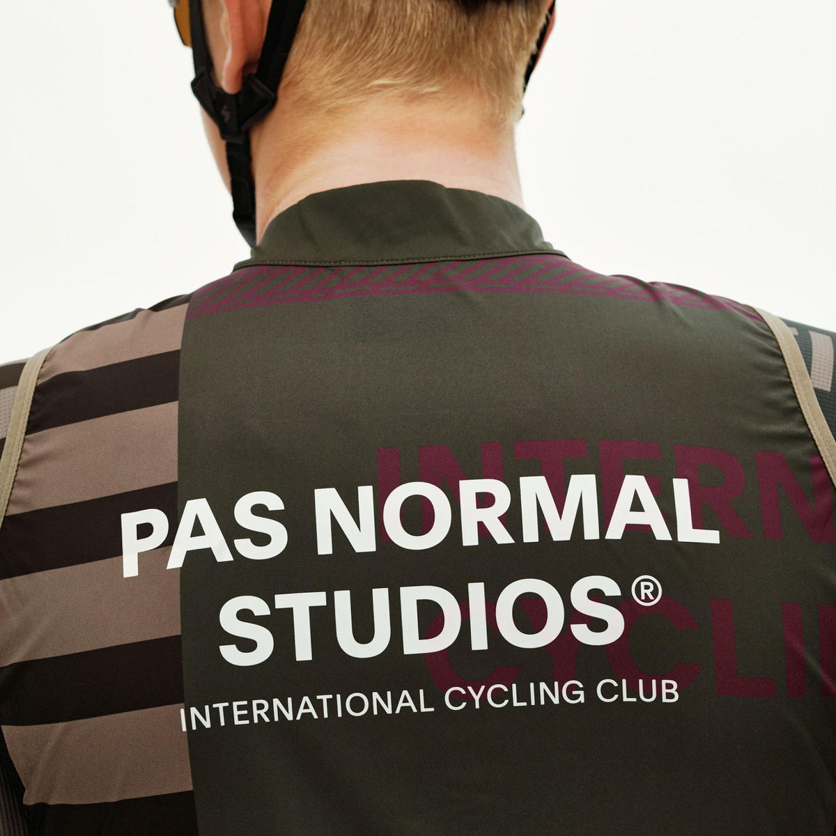 Gilet Pas Normal Studios Mechanism Stow Away AOP International - Vert