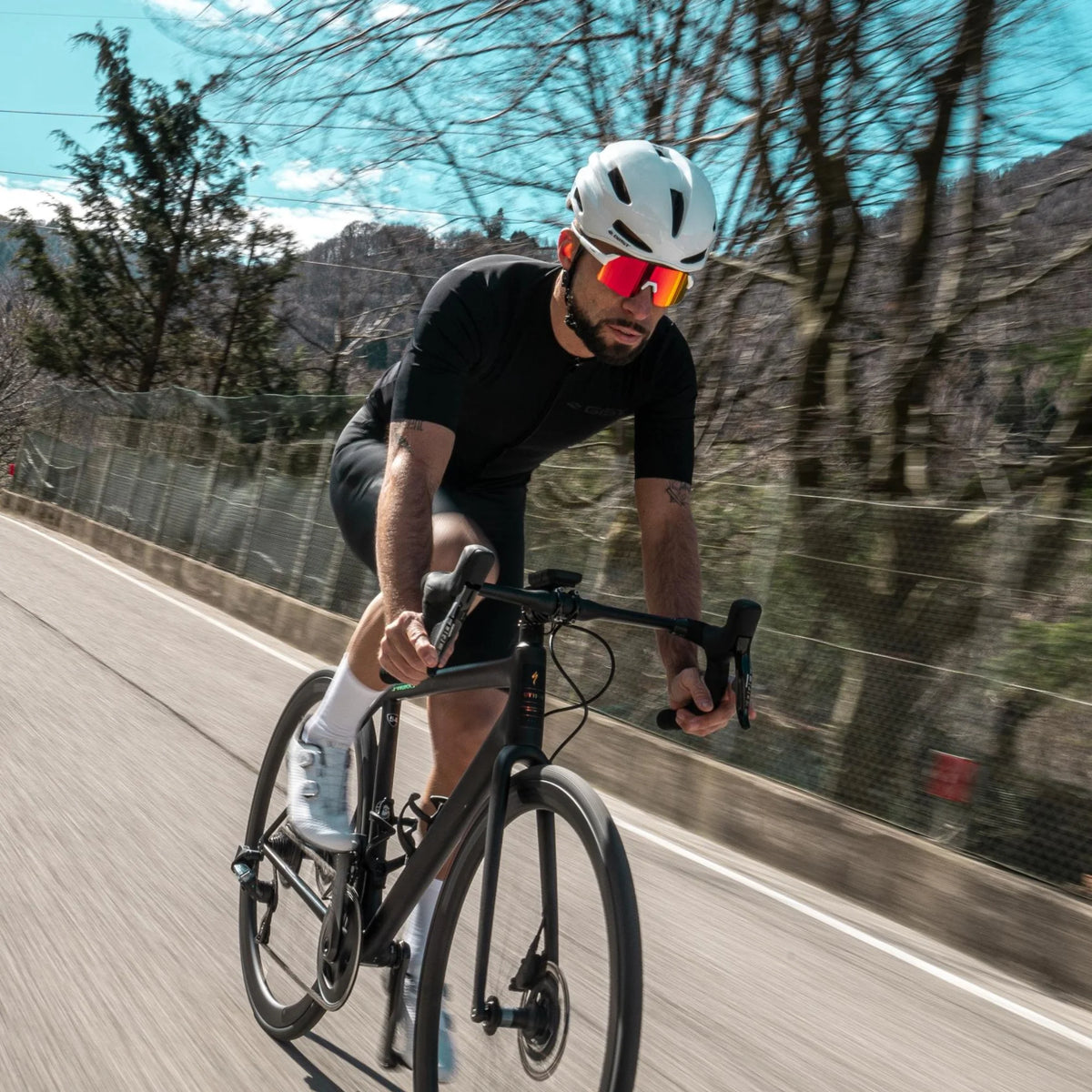 Gist Veloce Helmet - White