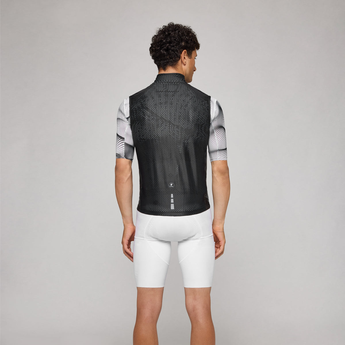 Pissei Core Vest - Black