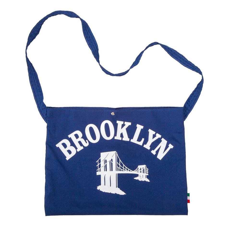 Musette Brooklyn Apis