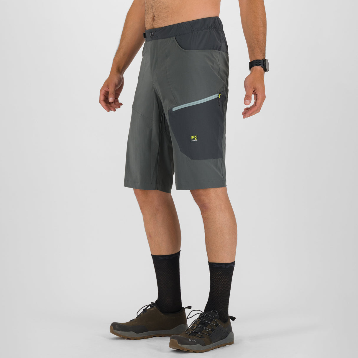 Short Karpos Nago - Gris clair