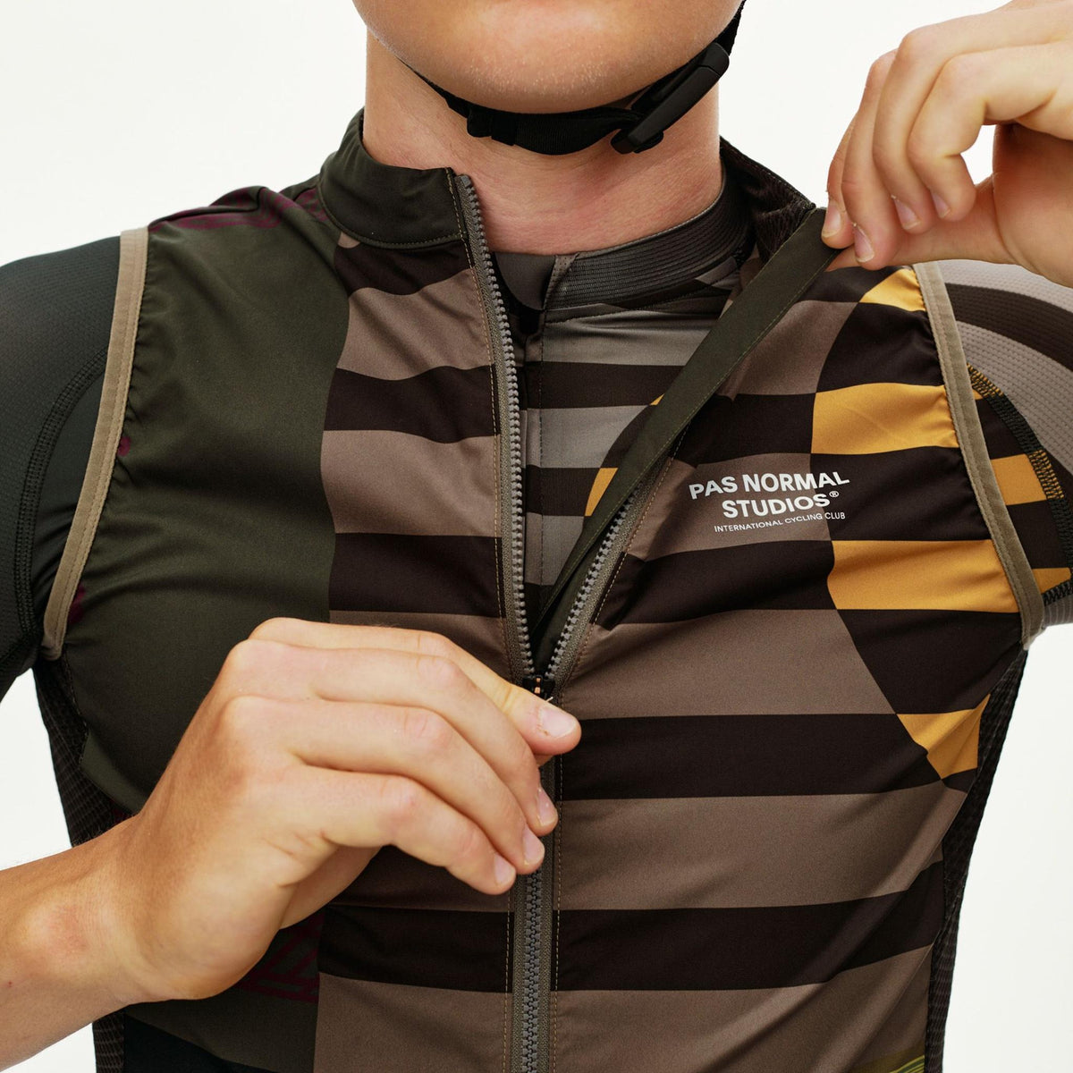 Gilet Pas Normal Studios Mechanism Stow Away AOP International - Vert